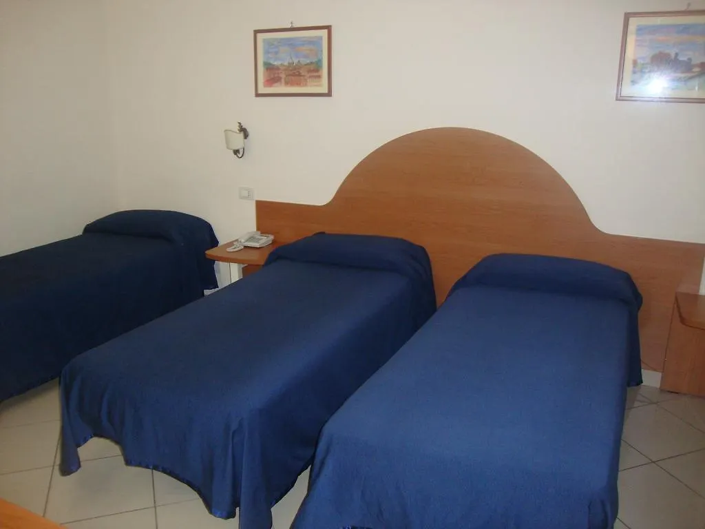 Hotel Primus Roma  Rome