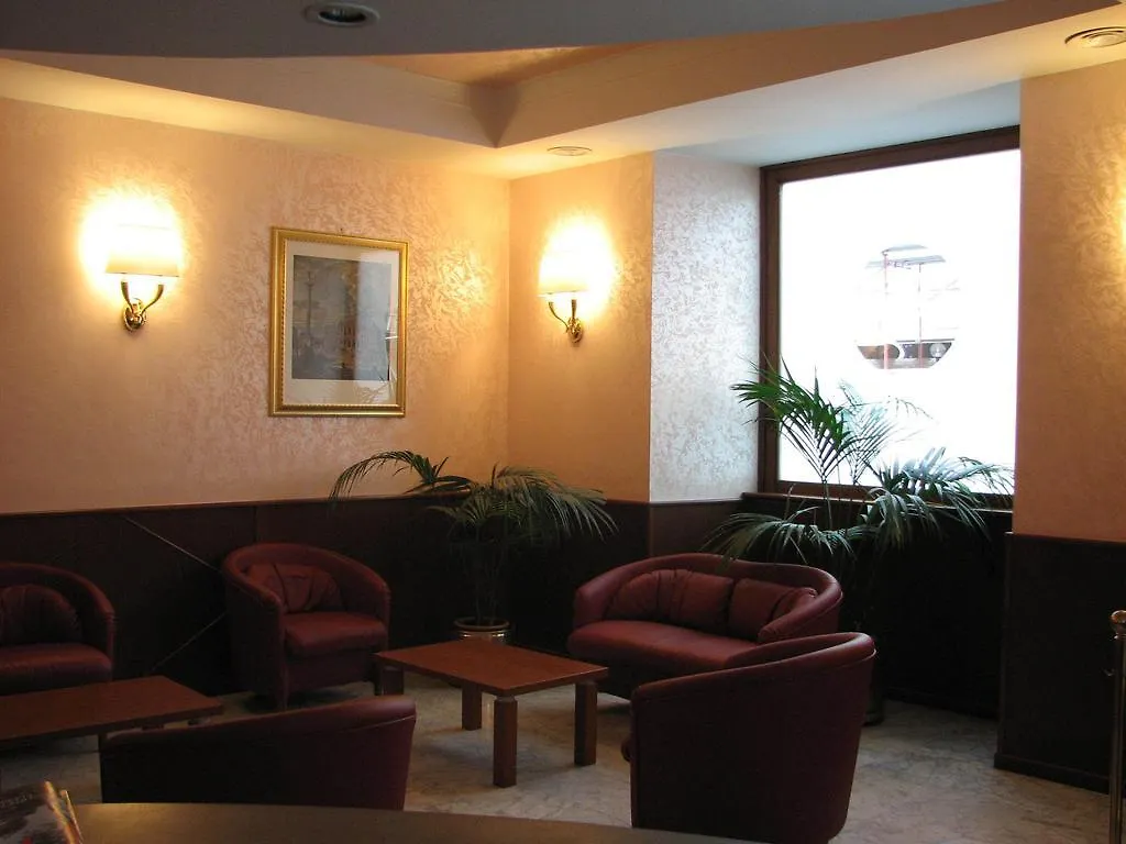 Hotel Primus Roma Italy